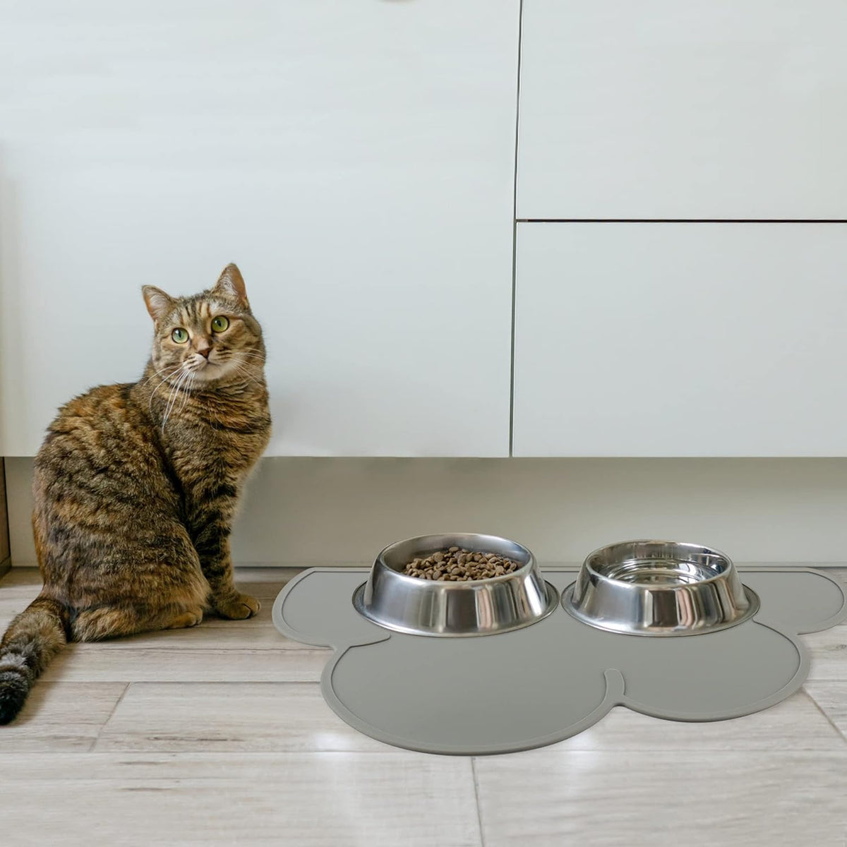 Premium Anti-Slip Waterproof Pet Feeding Mat for Dogs and Cats - Dark Gray Cloud Silicone Pad